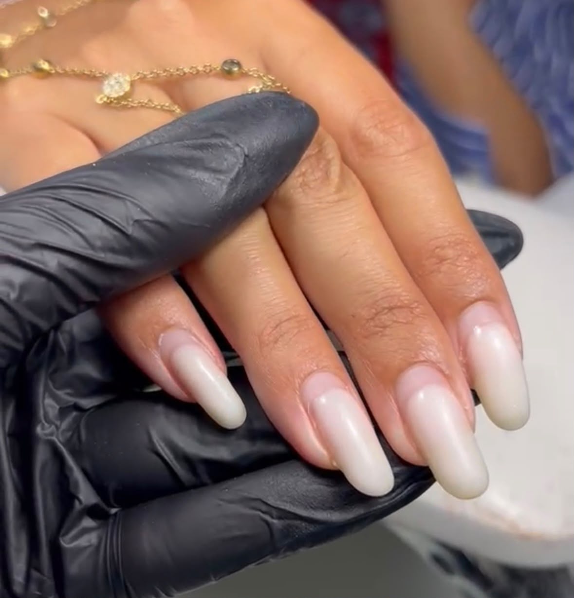 Avant la prestation : ongles naturels avant transformation